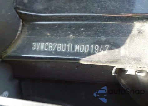 2020 Volkswagen Jetta 1.4T R-Line/1.4T S/1.4T Se z USA, uszkodzony, nr VIN 3VWCB7BU1LM001947